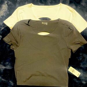 Aerie offline cropped tshirt white and black